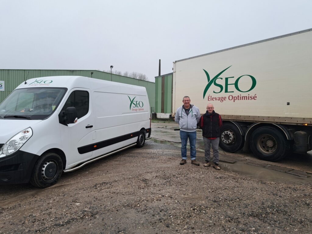 Des tournées en camion ou camionnette : un service de proximité pour les éleveurs